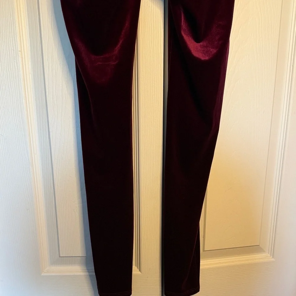 SPANX High Waisted Deep BurgundyVelvet Leggings Size L